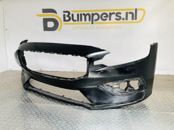 Bumper Volvo S60 V60 2018-2022 31690589 Voorbumper 1-E3-13386R