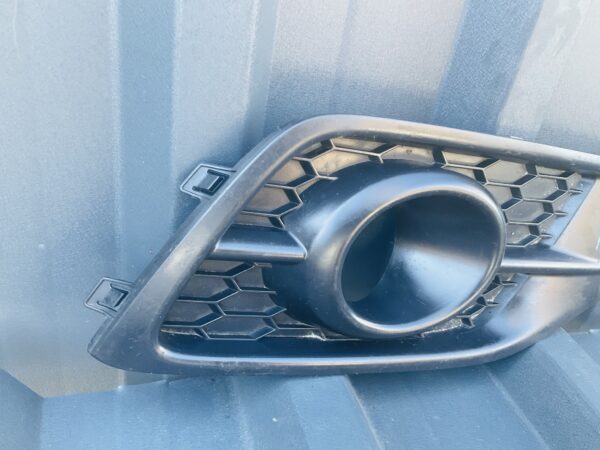 Bumper Grill Honda CRV CR-V 71103T1EG1 Mistlamp Rooster HO-21224