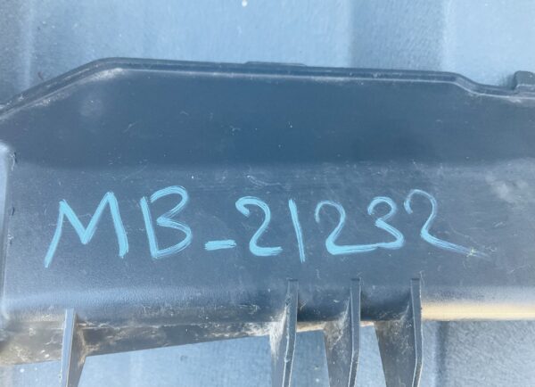 Bumper Houder Mercede A Klasse W176 A1768851500 Voorbumper Geleider MB-21232