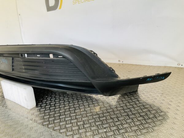Bumper Porsche Taycan 9J1 pdc 9J18079831 Achterbumper 1-R8-13692R