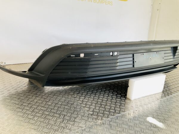 Bumper Porsche Taycan 9J1 pdc 9J18079831 Achterbumper 1-R8-13692R