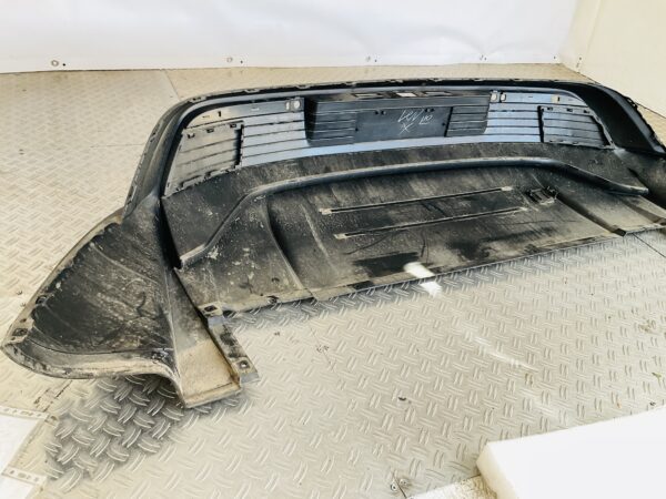 Bumper Porsche Taycan 9J1 pdc 9J18079831 Achterbumper 1-R8-13692R
