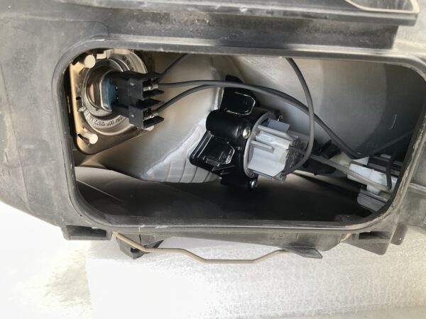 KOPLAMP SEAT LEON 5F HALOGEEN 12-16 5F1941005A LINKS SE-8484