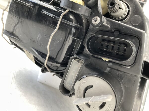 KOPLAMP SEAT LEON 5F HALOGEEN 12-16 5F1941005A LINKS SE-8484