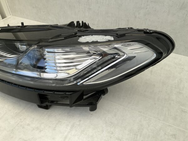 KOPLAMP FORD MONDEO DYNAMIC LED ES73-13D155-CG LINKS FO-8140