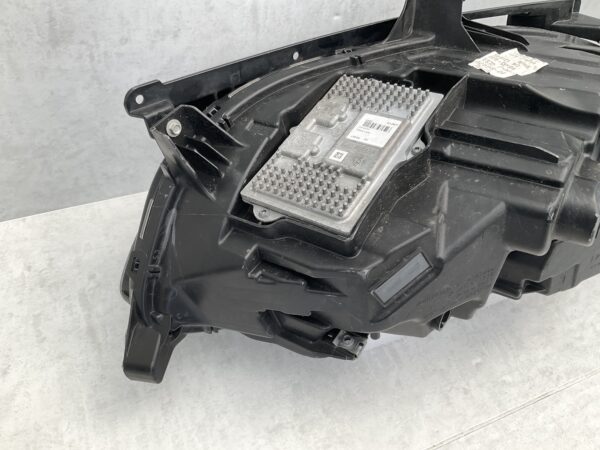 KOPLAMP FORD MONDEO DYNAMIC LED ES73-13D155-CG LINKS FO-8140