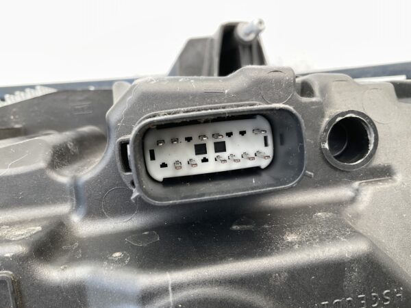 KOPLAMP FORD MONDEO DYNAMIC LED ES73-13D155-CG LINKS FO-8140