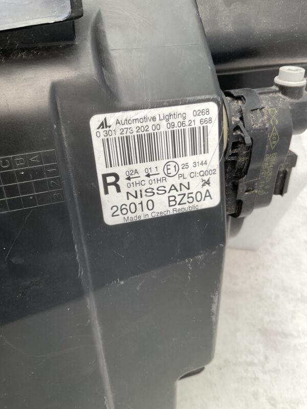KOPLAMP NISSAN NV400 VAN X62 26010BZ50A LINKS NI-4834