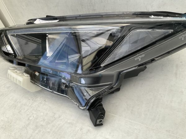 KOPLAMP NISSAN LEAF 2 FULL LED 260605SH0A LINKS NI-3845