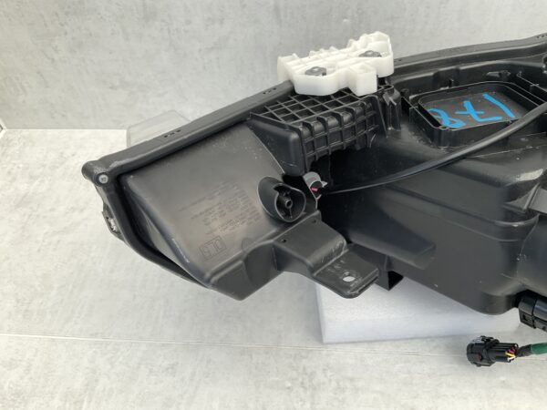 KOPLAMP NISSAN LEAF 2 FULL LED 260605SH0A LINKS NI-3845