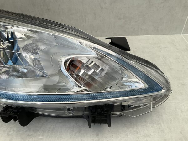 KOPLAMP NISSAN NV200 1EE011334-02 RECHTS NI-4383