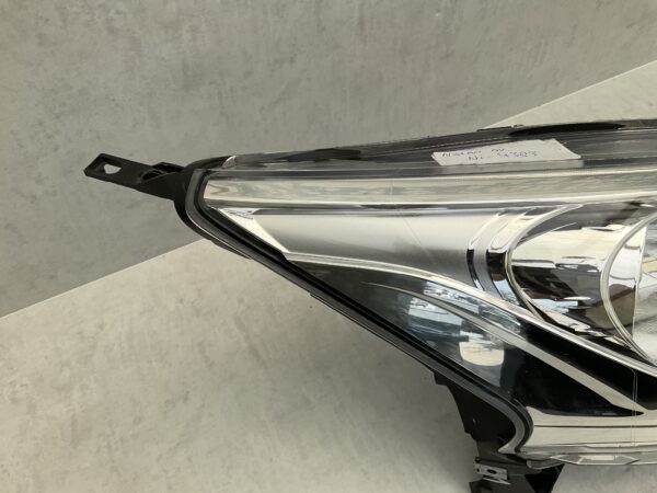 KOPLAMP NISSAN NV200 1EE011334-02 RECHTS NI-4383
