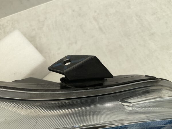 KOPLAMP NISSAN NV200 1EE011334-02 RECHTS NI-4383