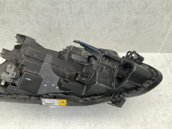 KOPLAMP NISSAN NV200 1EE011334-02 RECHTS NI-4383