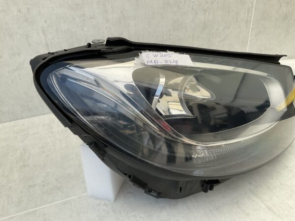 Koplamp Mercedes C Klasse W205 Halogeen Rechts A2059066502 MB-8241