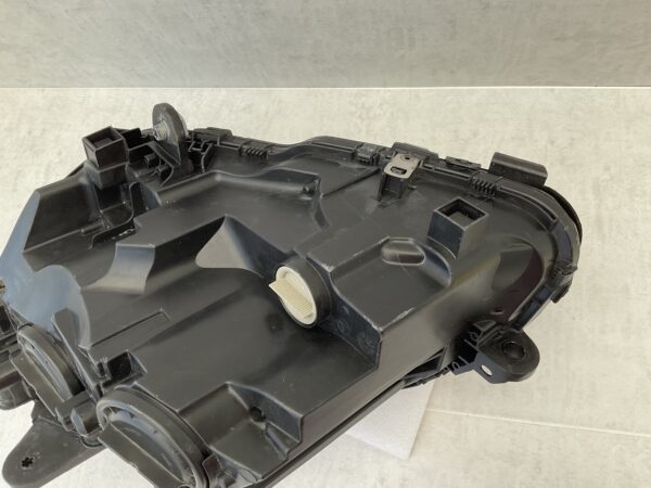 Koplamp Mercedes C Klasse W205 Halogeen Rechts A2059066502 MB-8241