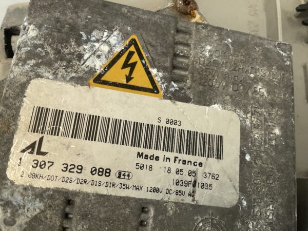 KOPLAMP MERCEDES C KLASSE W203 XENON A2038203761 LINKS MB-5116