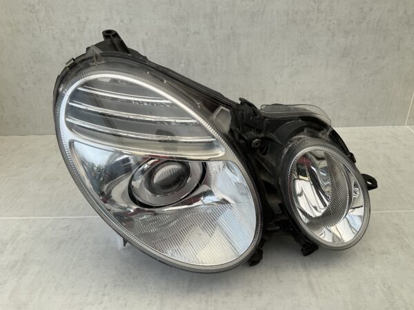 KOPLAMP MERCEDES E KLASSE W211 XENON LINKS MB-5357