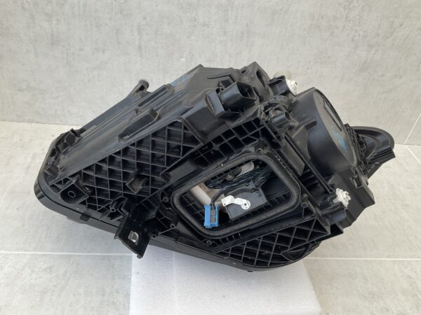 KOPLAMP MERCEDES B KLASSE W247 FACELIFT MULTIBEAM LED A2479061404 RECHTS MB-4167