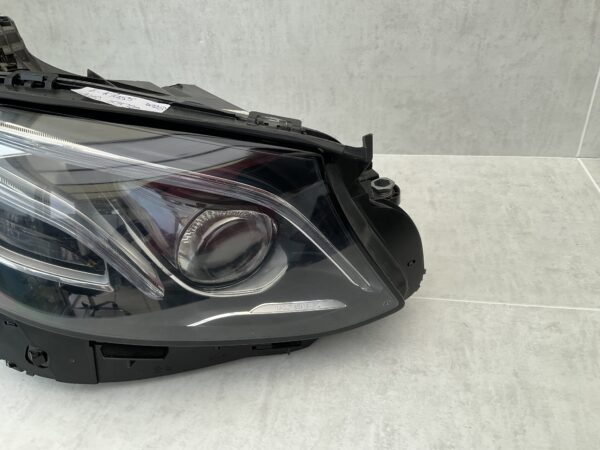 KOPLAMP MERCEDES E KLASSE W213 MULTIBEAM LED A2139066604KZ RECHTS MB-5530
