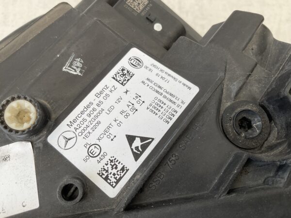 KOPLAMP MERCEDES C KLASSE W205 FACELIFT MULTIBEAM A2059068505KZ LINKS MB-3247