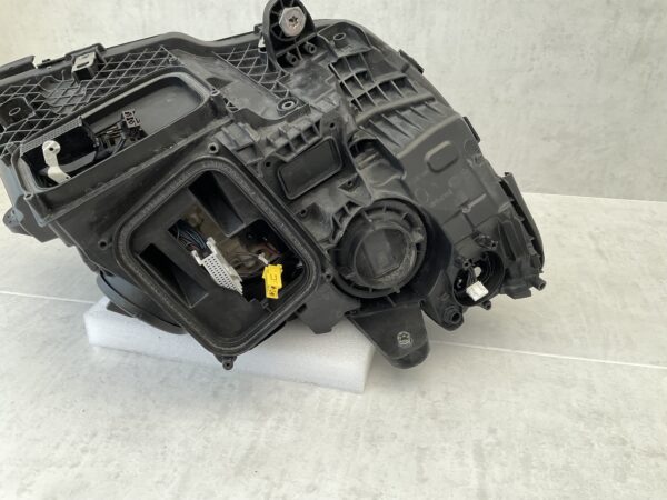 KOPLAMP MERCEDES C KLASSE W205 FACELIFT MULTIBEAM A2059068505KZ LINKS MB-3247