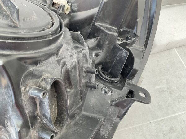 KOPLAMP MERCEDES W906 SPRINTER FACELIFT A9068205600 LINKS MB-5406