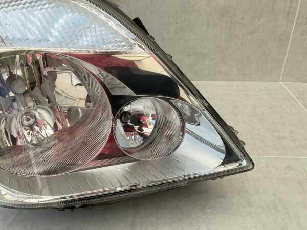 KOPLAMP MERCEDES W906 SPRINTER A9068200261 RECHTS MB-4180