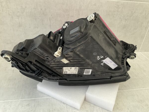 KOPLAMP MERCEDES E KLASSE W213 FACELIFT MULTIBEAM A2139060210  RECHTS MB-8011