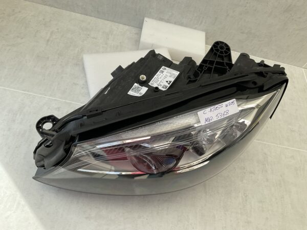 KOPLAMP MERCEDES C KLASSE W205 AMG FACELIFT MULTIBEAM A2059069305KZ LINKS MB-5368