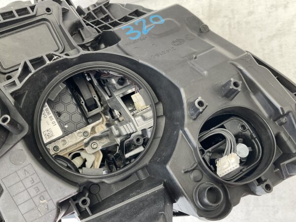KOPLAMP MERCEDES C KLASSE W205 AMG FACELIFT MULTIBEAM A2059069305KZ LINKS MB-5368