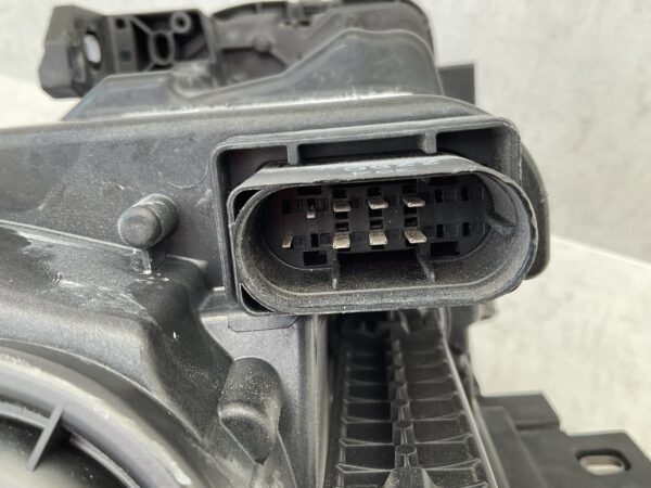 KOPLAMP MERCEDES B KLASSE W246 HALOGEEN A2468205361 LINKS MB-4610