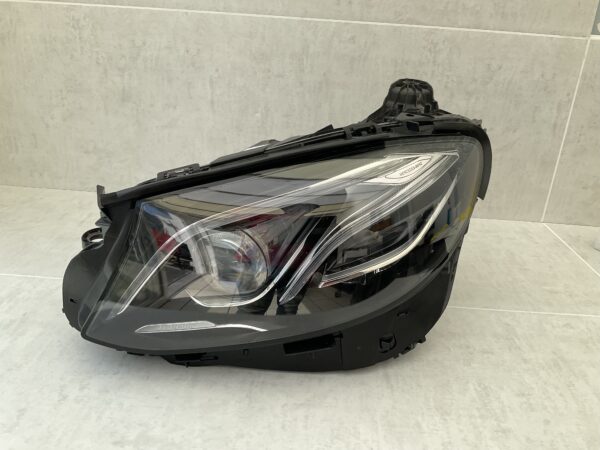 KOPLAMP MERCEDES E KLASSE W213 MULTIBEAM LED A2139064704KZ LINKS MB-4722