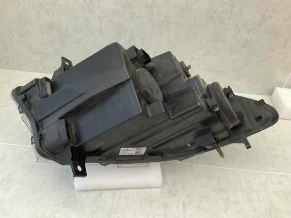 KOPLAMP MERCEDES W907 W910 SPRINTER LED A9109060000 LINKS MB-4143N
