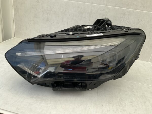 KOPLAMP MERCEDES EQS W295 DIGITAL LIGHT A2959062301 LINKS MB-5177A