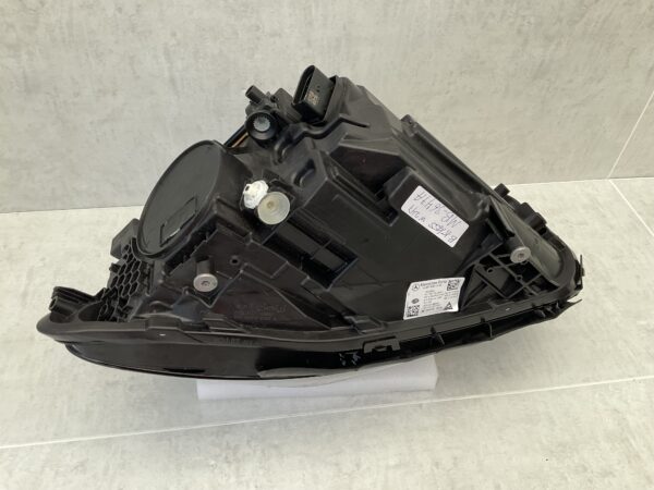 KOPLAMP MERCEDES B KLASSE W247 MULTIBEAM LED A2479061304 RECHTS MB-3647