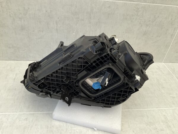 KOPLAMP MERCEDES B KLASSE W247 MULTIBEAM LED A2479061304 RECHTS MB-3647