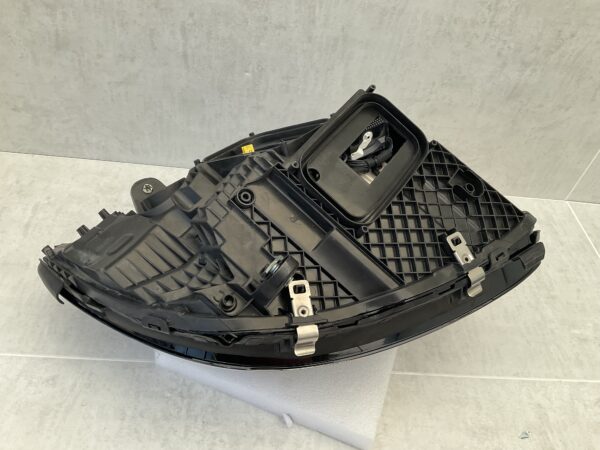 KOPLAMP MERCEDES C KLASSE W205 MULTIBEAM LED A2059068505KZ LINKS MB-5565