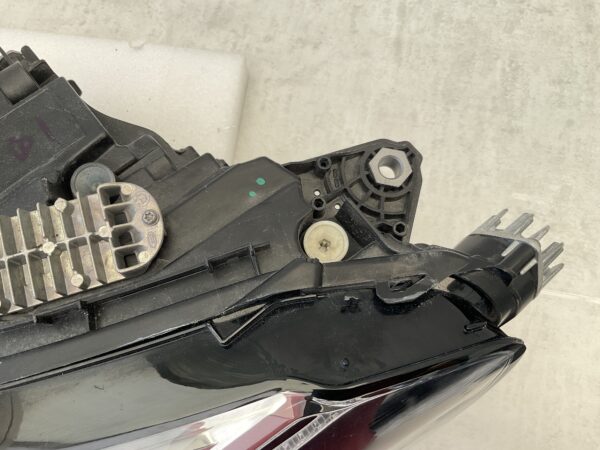 KOPLAMP BMW 2 SERIE ACTIVE FULL LED LINKS BM-4804