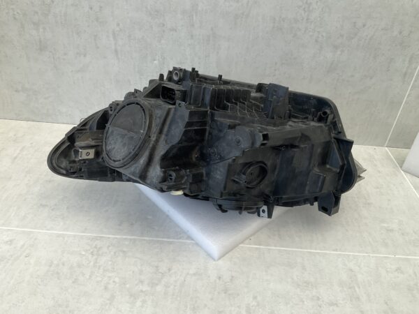 KOPLAMP BMW 1 SERIE F20 F21 HALOGEEN 7229672 -08 RECHTS BM-8501