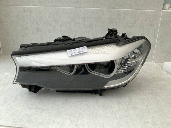 KOPLAMP BMW 5 SERIE G30 G31 LED 7439199-01 LINKS BM-5646