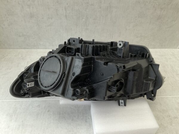 KOPLAMP BMW 1 SERIE F20 F21 HALOGEEN 10-15 RECHTS BM-8136