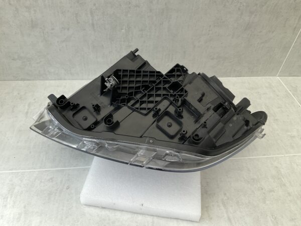 KOPLAMP BMW 1 SERIE F20 F21 HALOGEEN 10-15 RECHTS BM-8136