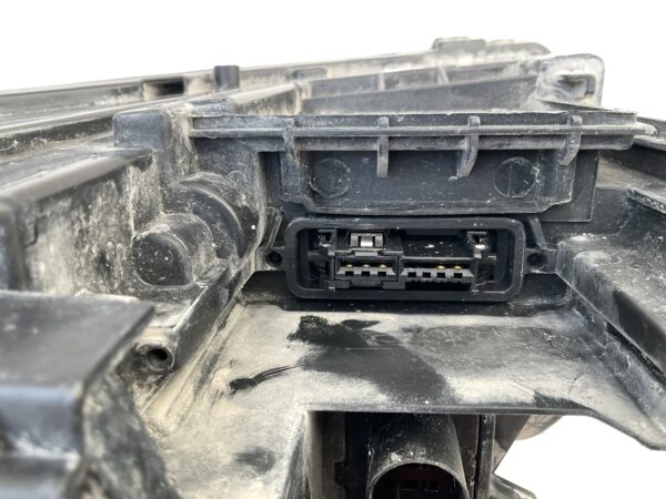 KOPLAMP AUDI Q7 XENON RECHTS A-8129