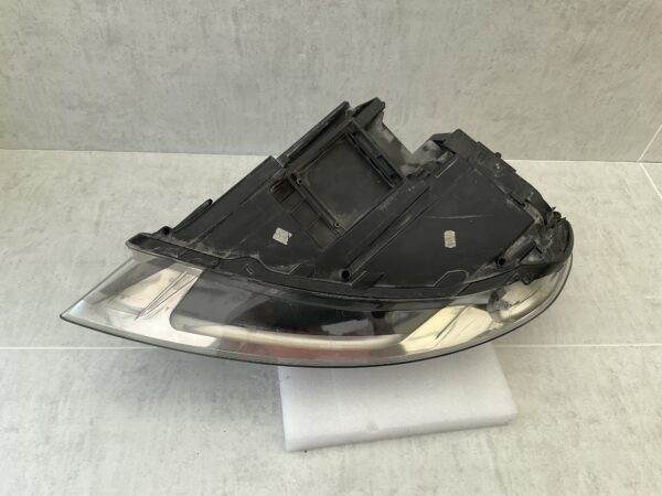 KOPLAMP AUDI Q7 XENON RECHTS A-8129