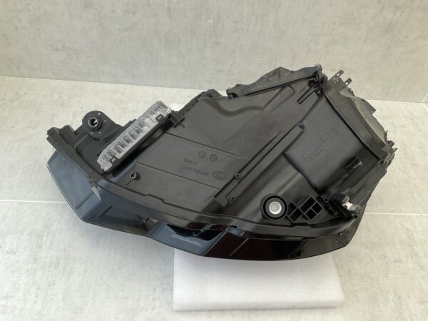 KOPLAMP AUDI A6 C8 MATRIX LED 4K0941036  RECHTS A-8096