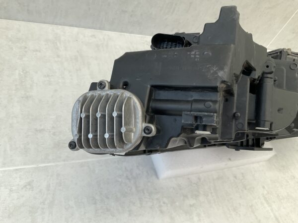 KOPLAMP AUDI A4 B9 FULL LED 8W0941034A RECHTS A-3670