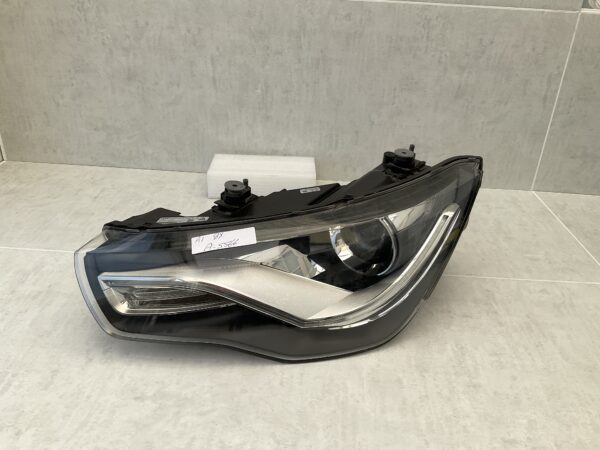KOPLAMP AUDI A1 8X0 BIXENON LED 8X0941003M LINKS A-5566