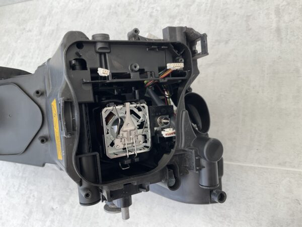 KOPLAMP AUDI A1 8X0 BIXENON LED 8X0941003M LINKS A-5566