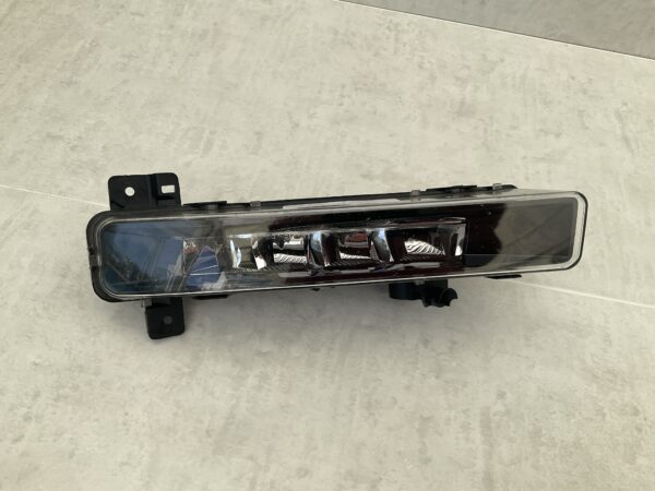 DAGRIJVERLICHTING BMW 5 SERIE G30 G31 G32 LED 89250243 90051532 MISTLAMP RECHTS BM-5672